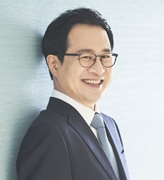 Dong Eui Chang