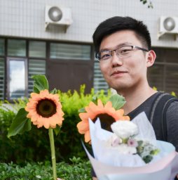 Minghui Xu (徐明辉)
