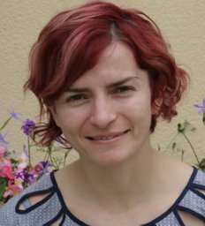 Claudia Szabo