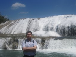 Li Xu（许力）
