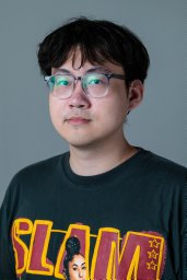 Yifan Yang