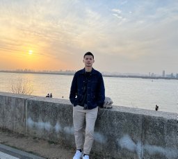 Ming-Kun Xie