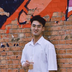Yuzi Yan