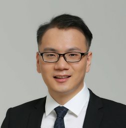 Xiuwen Yi（易修文）