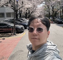 Byung-Jun Lee