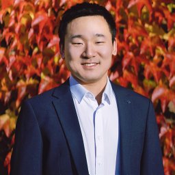 Guangming Wang
