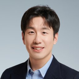 Rujun Han