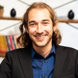 Nicholas Roth