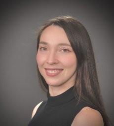 Varinia Bernales