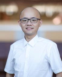 Kangming Li