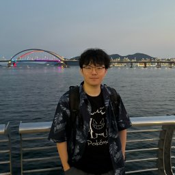 Lingyun Yang