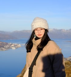 Xinyi Chen