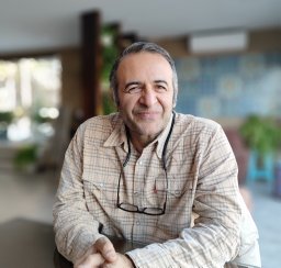 manoochehr kelarestaghi (ORCID: 0000-0002-4154-2135)
