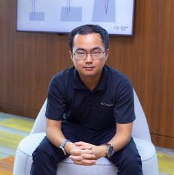 Zikang Leng