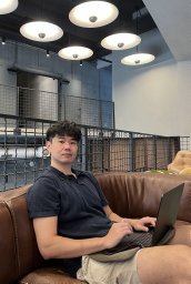 Weizhi Li