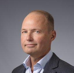 Mats G Larson