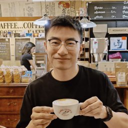 Junliang Guo