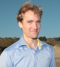Tom J Duerig