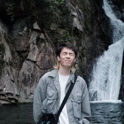 Yuxin Zhang
