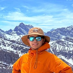 Yimin Zhu