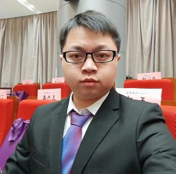 Huan Wang / 王欢