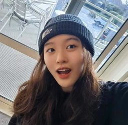 Yi Hu