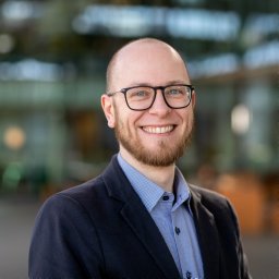Jakub M. Tomczak