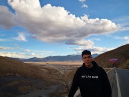 Yihao Qin