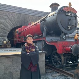 Zipeng Wang