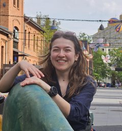Laura Erhan