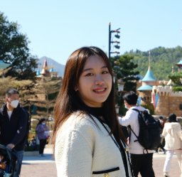 Chenlu Ye