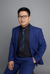 Peng Yi(衣鹏)