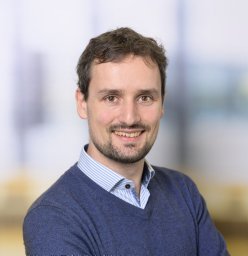 Artur M. Schweidtmann