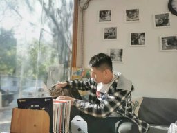 Xiaoqi Sheng