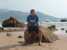 Huifeng Guo