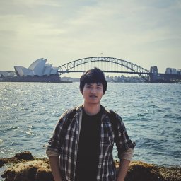 Ziniu Zhang