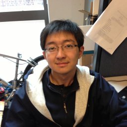 Yinfei Yang