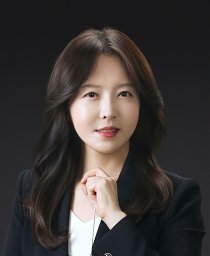 Jeong Mi Park