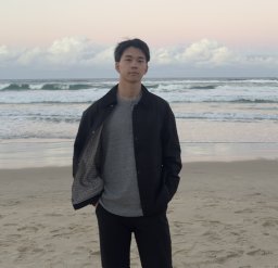 He Ziyi