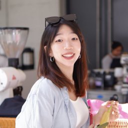 Minglu Zhao