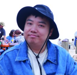 Junhuan Yang
