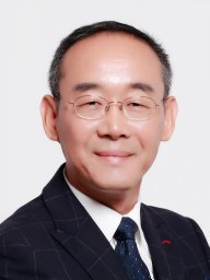 Keqin Li (李克勤)